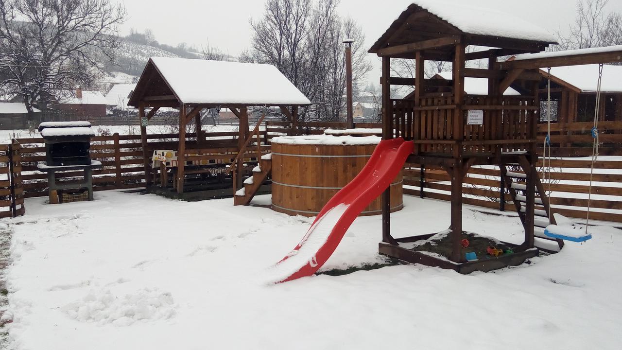 Kovacs Guesthouse Praid Dış mekan fotoğraf