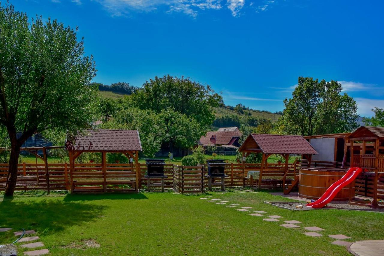 Kovacs Guesthouse Praid Dış mekan fotoğraf